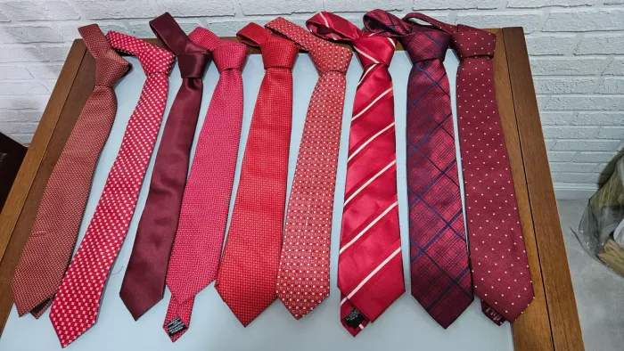  Lote de Gravatas Sociais Masculinas - 31 Peças + Extras