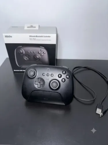 Controle Joystick 8BitDo Ultimate com base de carregamento