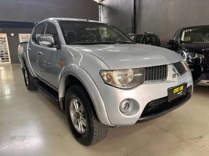 Mitsubishi L200 Triton HPE 3.2 CD TB Int.diesel AUT 2009