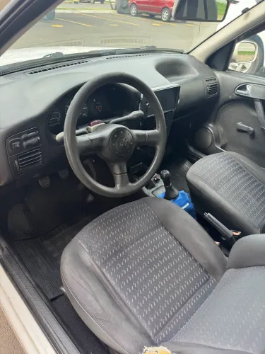 Volkswagen Gol Geração III Plus 1.0 MI 16V Gasolina Mec. 4P 2004