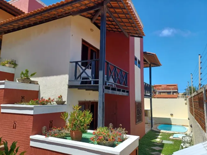 Casa em condomínio próximo ao Beach Park