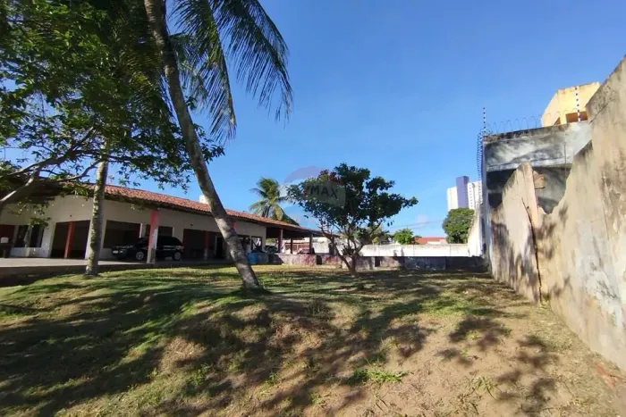 Sede do Banespa em Ponta Negra - VENDA 2.160 m² Aceita permuta parcial