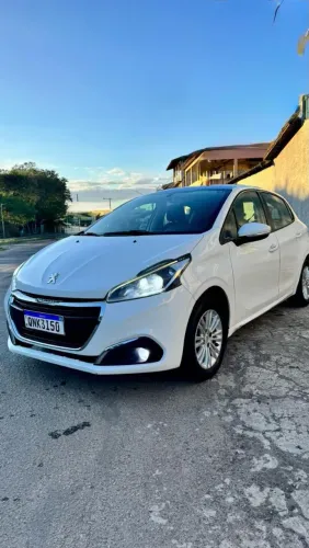 Peugeot 208 Allure 1.2 Flex 12V 5P Mec. 2017