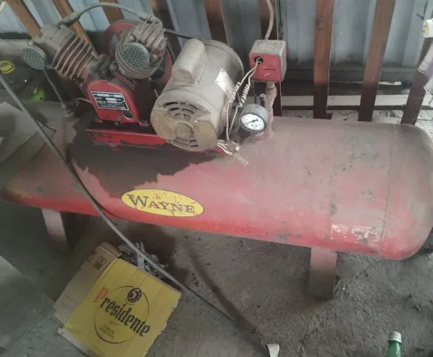 Vendo um compressor 127 w