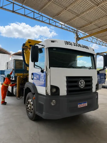 VENDE-SE CAMINHÃO MAIS MUNCK