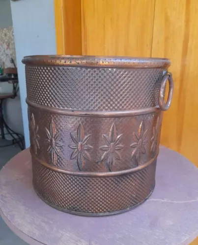 Balde cachepo em latão bronze. 32 cm 