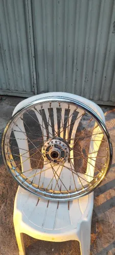 Vendo roda dianteira da Bros nova ou troco em estepe aro ferro 13 VW