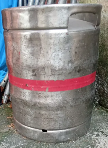 Barril de chopp ( vazio)