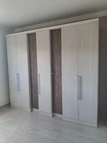 Guarda roupa 7 portas