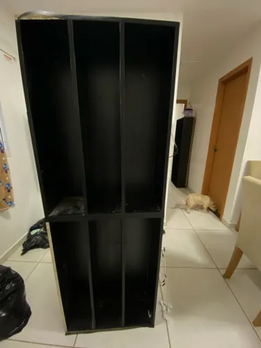 Vendo 2 Móveis Planejados Pretos com LED - 1,65m de Altura