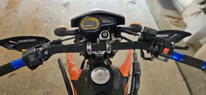 MOTO YAMAHA XTZ 125 E