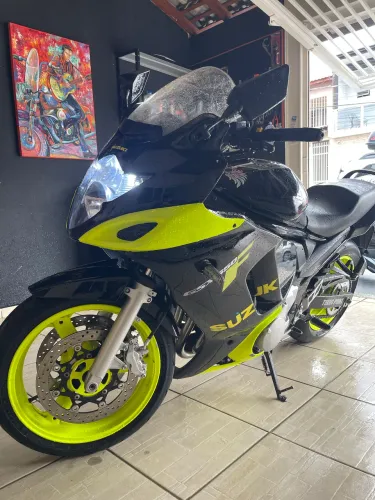 Suzuki GSX 650 F kilometragem Baixíssima