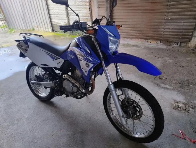 Lander 250 2008 azul 