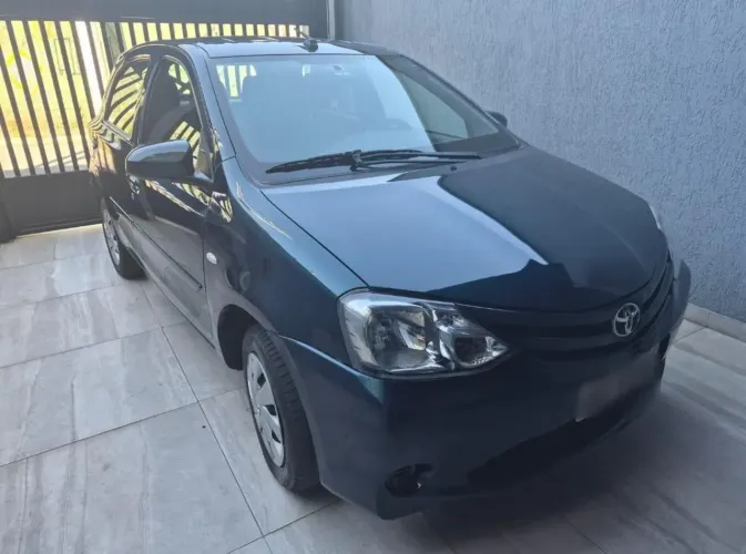 Toyota Etios X 1.3 Flex 16V 5P Mec. 2017