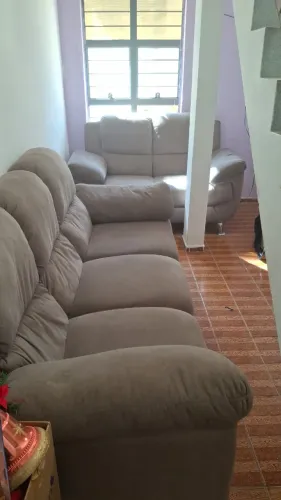 Sofá de 2 e 3 lugares