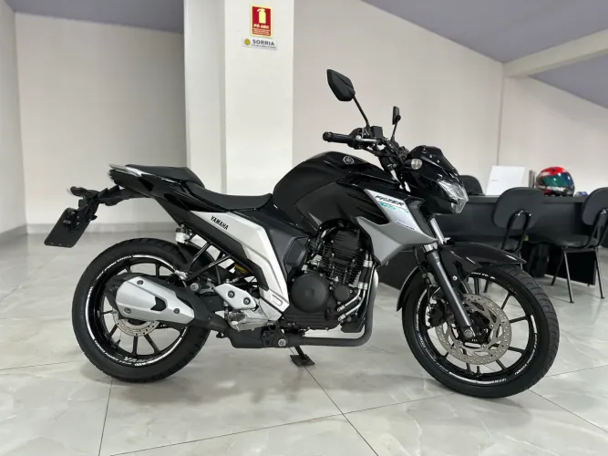 Fzr25 preta