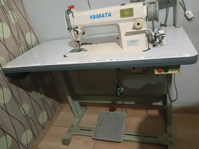 Máquina costura Reta yamata
