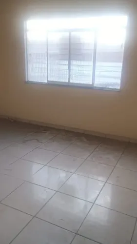 Alugo lindo apartamento bem localizado
