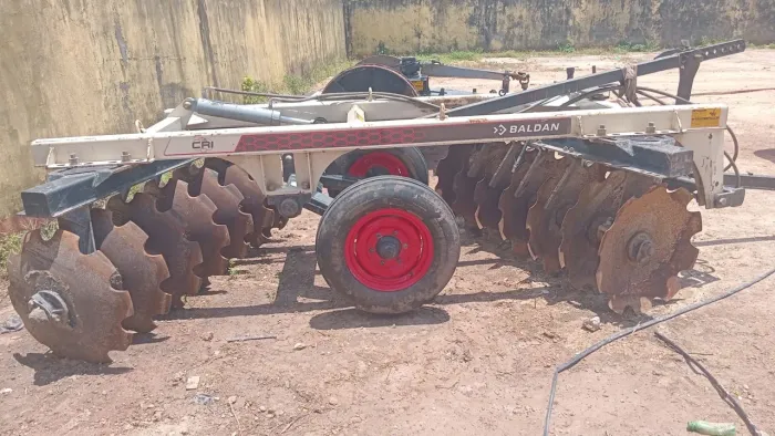 Grade Aradora, Roçadeira de Arrasto, Adubadeira disco dublo 500kg