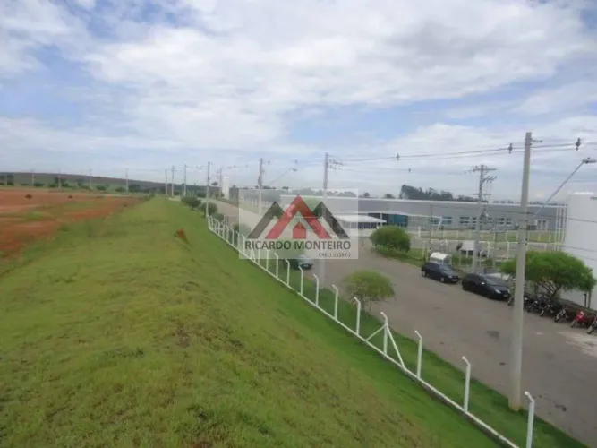 Terreno à venda, 19718 m² por R$ 4.930.000 - Distrito Industrial - Pindamonhangaba/SP