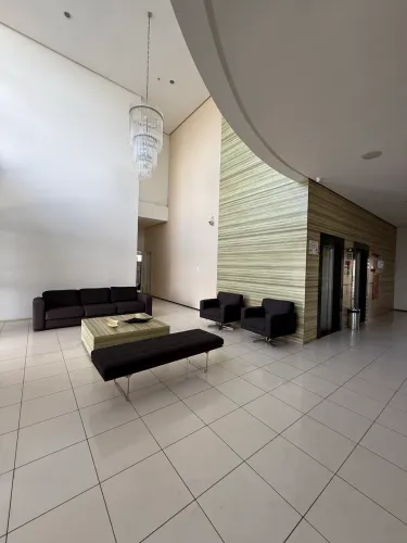 Alugo apartamento no Biarritz 