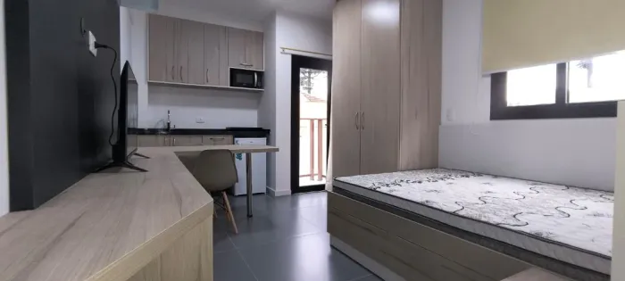 Studio mobiliado no Champagnat - Edifício JAYA 