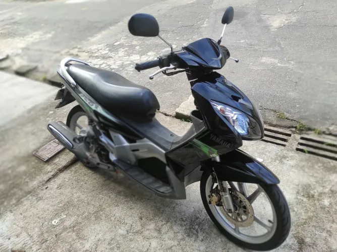 Moto Yamaha neo automática a mais nova da cidade