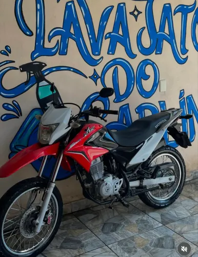 Troco em moto 300 cilindrada