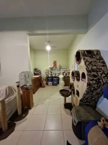 Apartamento : Padrão / Residencial / Catete