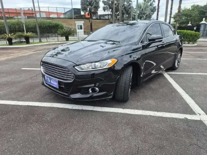 Sedã Premium de Verdade! Fusion Titanium AUT. 2015 Top de Linha Conservado -Troco/Financio