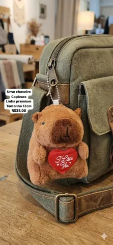 Chaveiro urso de pelúcia da capivara linha premium