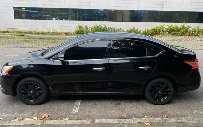 Nissan Sentra SV 2.0 Flexstart 16V Aut. 2016