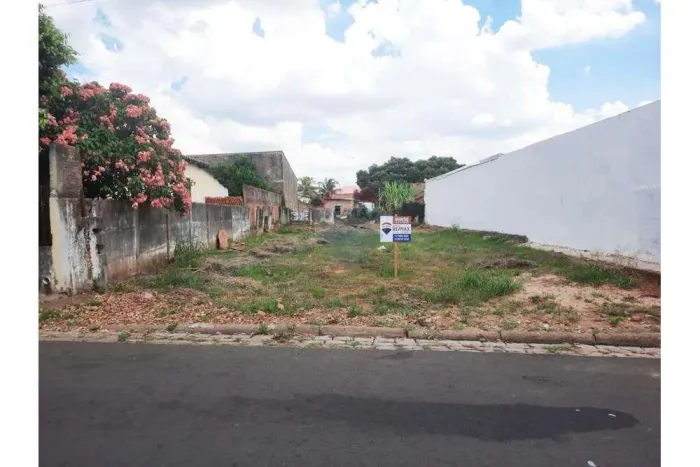Terreno à venda