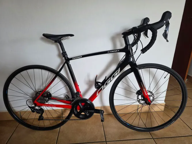 Bicicleta speed Oggi Cadenza 500 CARBONO. Tamanho M pouquíssimo usada!! SHIMANO 105