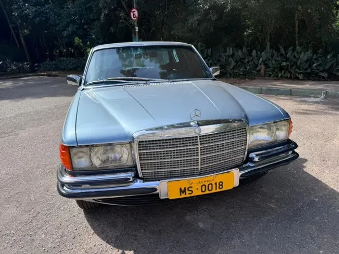 Mercedes-Benz 220-S Sedan 2.2 6V 4P Gasolina. 1979