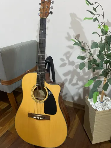VIOLÃO FENDER TROCA OU VENDA 