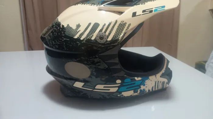 Capacete LS2 Cross