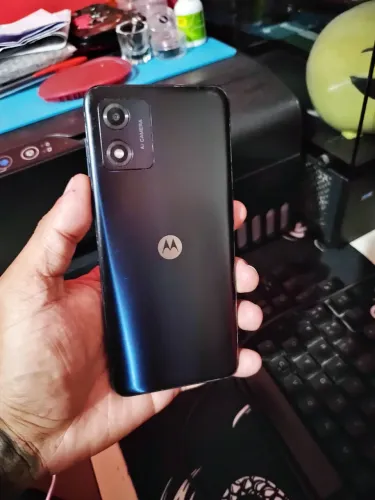 Moto e13 