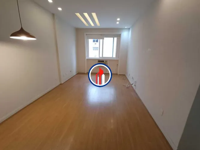 Apartamento : / Residencial / Leme