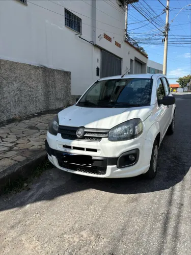 Fiat Uno Attractive 1.0 EVO Fire Flex 8V 5P 2021