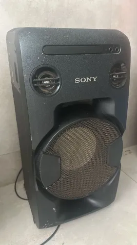 Caixa de som amplificada Sony (modelo antigo, uso profissional/doméstico)