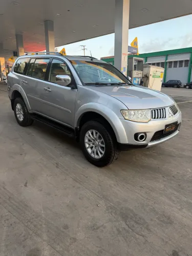 Mitsubishi Pajero Dakar 3.2 4X4 T.i. Dies. 5P Aut. 2010