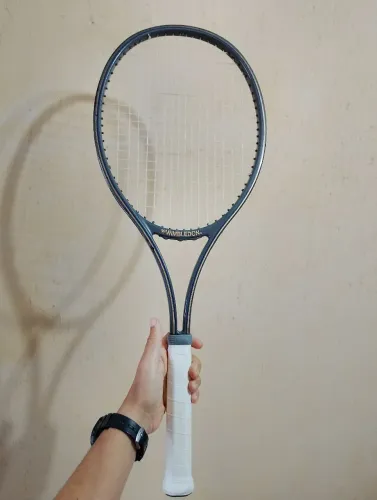 Raquete Wimbledon (um clássico)