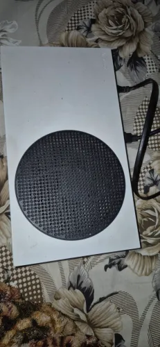 Vendo Xbox série S com vários jogos