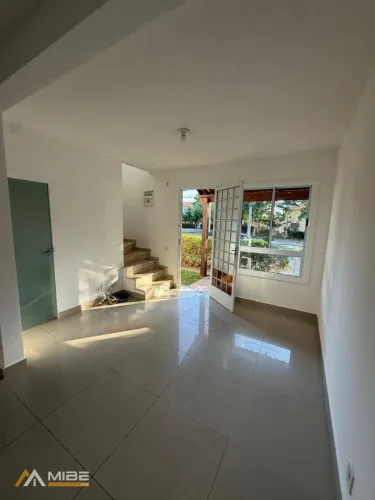 Casa com 2 dormitórios para alugar no Villa Flora, 69 m² por R$ 2.868/mês - Jardim Interla