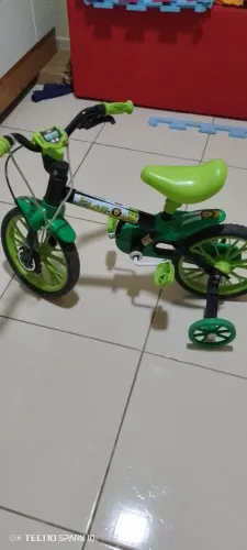 Bicicleta Aro 12 Infantil Linda e Bem Conservada ?