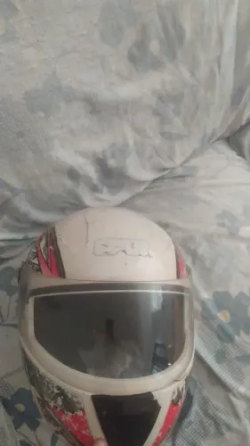 Capacete