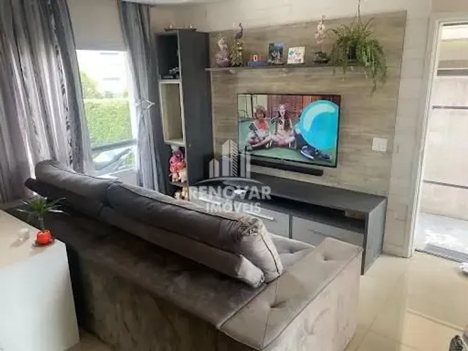 Lindo sobrado a venda em condomínio fechado em Suazano