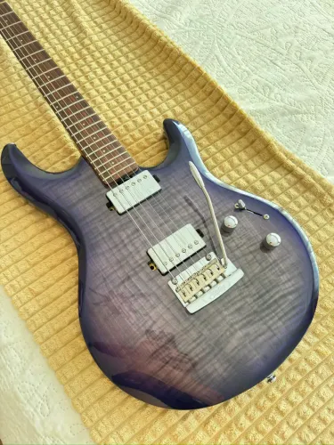 Guitarra Sterling By Musicman Luke LK100