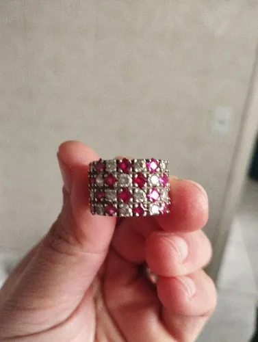 Vendo anel pedra rubi
